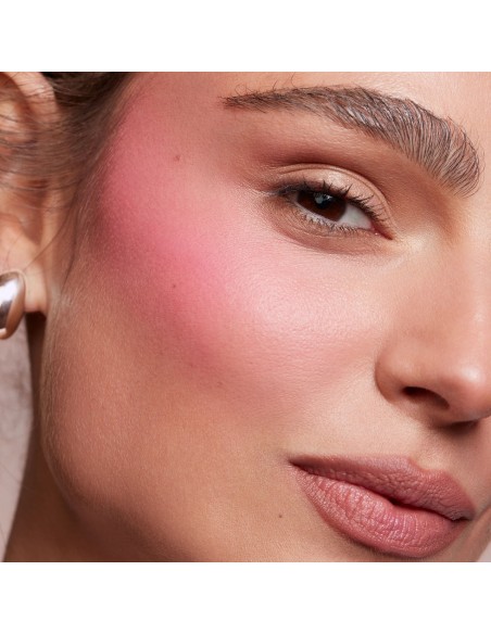 (She's A Doll) Creme & Powder Blush (She's A Doll) Creme & Powder Blush