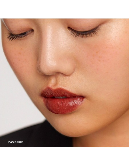 Signature Lip Lightweight Lipstick Signature Lip Lightweight Lipstick