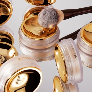 Veil Powder Brush 2