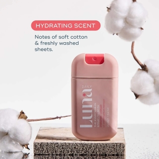 The Mini Everywhere Spray-To-Wipe 2