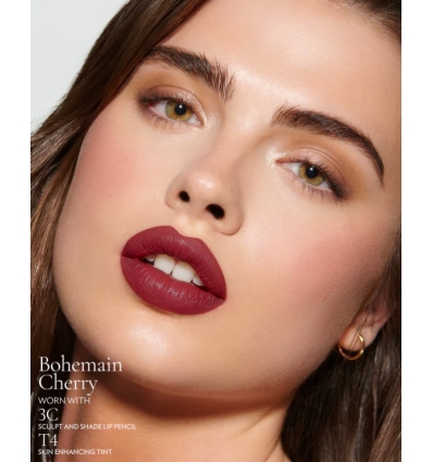 *SOBRE PEDIDO* (190 - Bohemian Cherry) Rouge Experience Refillable Lipstick