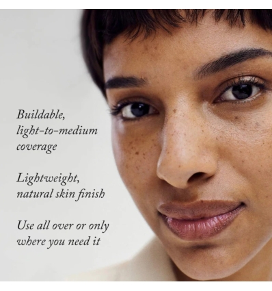 *SOBRE PEDIDO* (Bone) The Minimalist Perfecting Complexion Stick