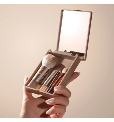 *SOBRE PEDIDO* New Nudes 2.0 On-The-Glow Mini Brush Set + Mirrored Compact