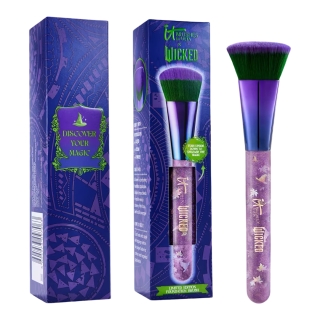 Wicked Limited-Edition Elphaba Foundation Brush