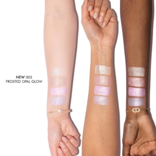 *SOBRE PEDIDO* (002 Frosted Opal Glow) BACKSTAGE Glow Face Palette 2