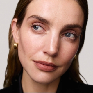 *SOBRE PEDIDO* (Maxwell) Signature Lip Lightweight Lip Blush 2