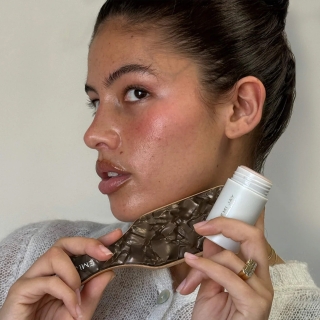 *SOBRER PEDIDO* Mini Boar Bristle Smoothing Hair Brush in Toasted Sugar 2