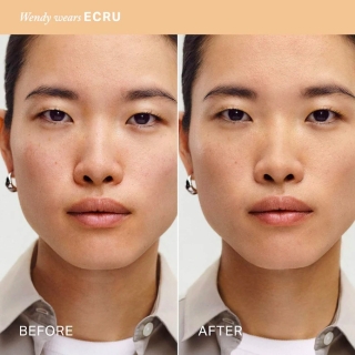 *SOBRE PEDIDO* (Ecru) The Minimalist Perfecting Complexion Stick 2