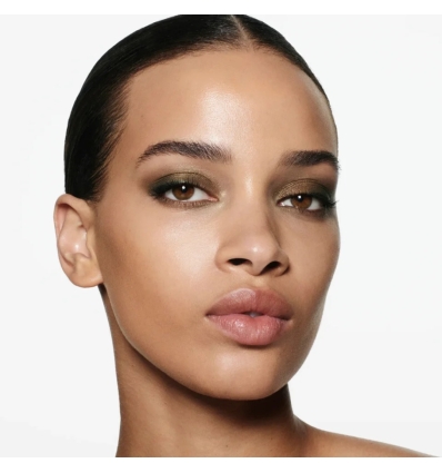 *SOBRE PEDIDO* (Olive) Eye Wardrobe