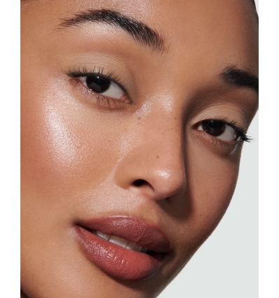 *SOBRE PEDIDO* (Phoebe) Liquid Silk Liquid Eyeshadow